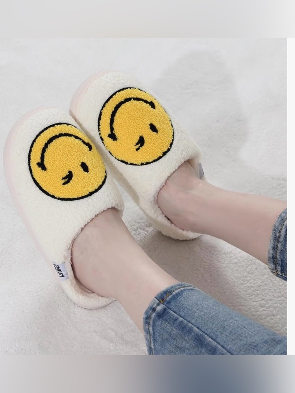 NEW SmileyWorld Women Smiley Face Warm Comfy Soft Slippers (M/L Fits up to US 8) - Picture 3 of 14